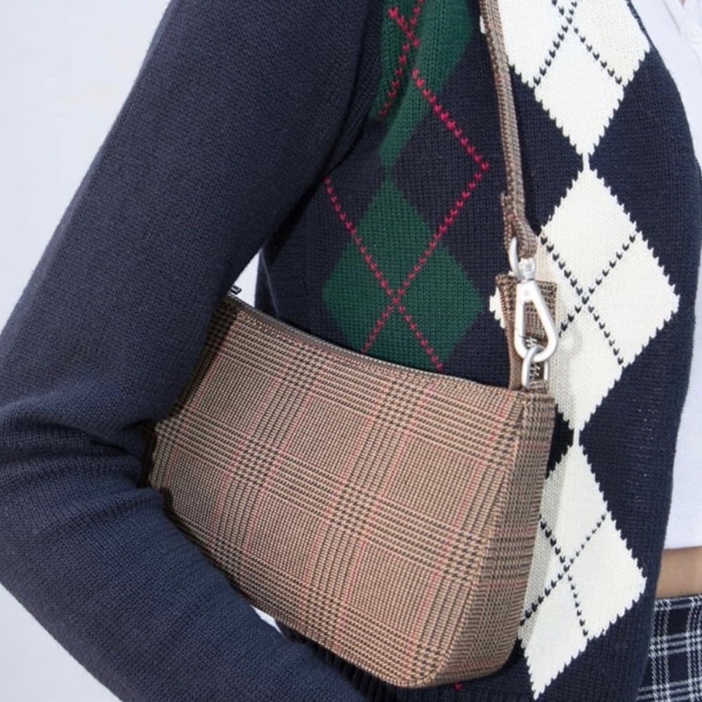 Brandy Melville Plaid Purse - Picture 7 of 7